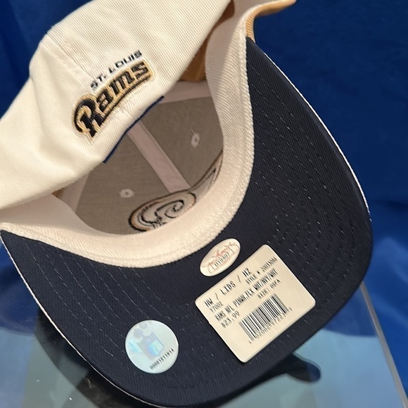 Saint Louis Rams autographed hat from 2005 in case - Picture 4 of 6